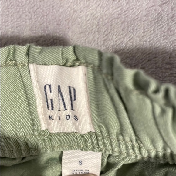 GAP Green Kids Shorts - Picture 3 of 4